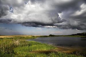 nuages d'orage saskatchewan photo