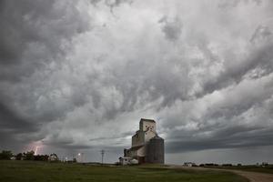 nuages d'orage saskatchewan photo