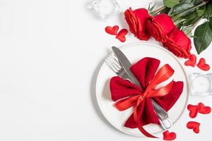 mise en table pour la saint valentin. photo