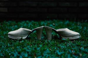 élégantes chaussures de mariage blanches photo