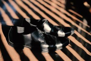 chaussures de mariage noires photo