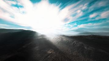 montagnes de l'afghanistan au coucher du soleil photo