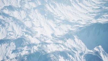 montagnes arctiques dans le nord de la norvège photo