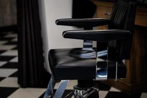 fauteuil barbier noir photo