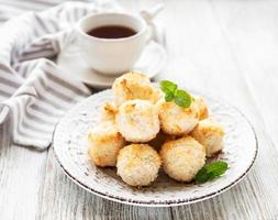 biscuits sucrés à la noix de coco photo