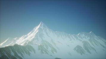 Paysage de montagne aérien 8k en haute altitude photo