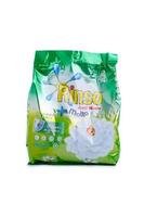 Yogyakarta, 09 mars 2021, rinso dans un pack de recharge en sachet plastique. produit détergent en poudre photo