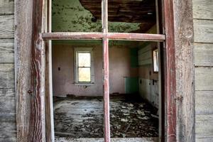 intérieur maison abandonnée prairie photo