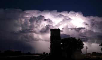 nuages d'orage des prairies photo