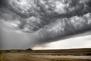 nuages de tempête des prairies canada photo