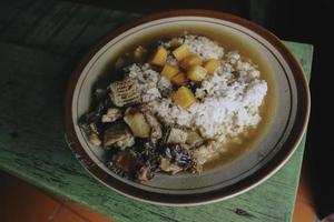 sop senerek ou soupe aux haricots rouges, soupe traditionnelle de magelang, indonésie. cuisine traditionnelle indonésienne. photo