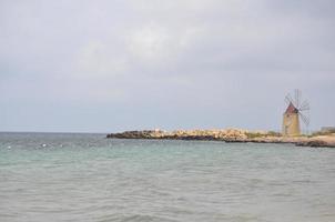 la plage à trapani photo