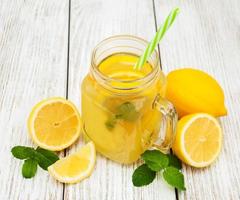 pot de limonade photo