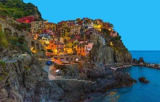 manarola village italien typique traditionnel dans le parc national des cinque terre photo