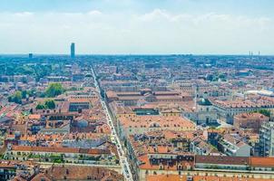 haut aérien vue panoramique sur les quartiers du centre historique de la ville de turin turin, les rues photo