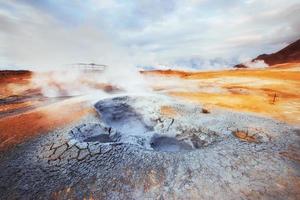 champ de fumerolles à namafjall islande. photo