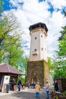 10 mai 2019 tour d'observation de diana rozhledna diana dans la forêt de slavkov karlovy varie, république tchèque photo