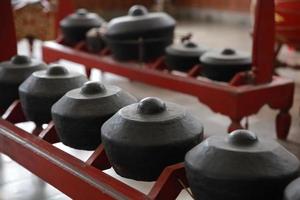 bonang est un instrument de musique utilisé dans le gamelan javanais photo