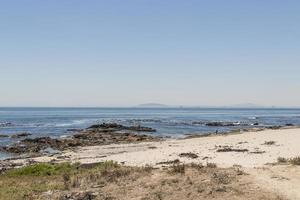 robben island vu de sea point cape town, afrique du sud. photo