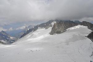 mont blanc en vallée d'aoste photo