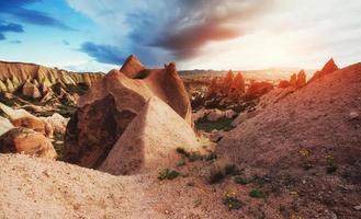 magnifique coucher de soleil sur la cappadoce. dinde. L'Europe  photo