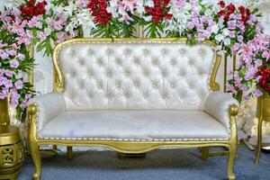 chaise de mariage blanche décoration de mariage photo