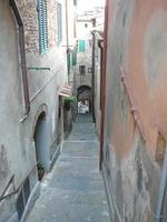 vue de montepulciano en toscane, italie photo