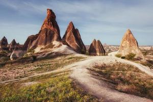 magnifique coucher de soleil sur la cappadoce. dinde. L'Europe  photo