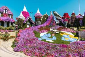 Dubaï, Émirats Arabes Unis, 2022 - décoration de jardin miracle photo