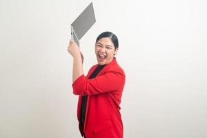 femme d'affaires asiatique stress du travail acharné photo