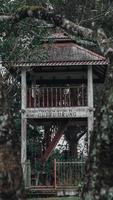 balcon ancien en bois photo