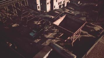 vue aérienne de l'ancienne mine abandonnée photo