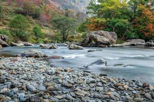 Voir le long de la rivière Glaslyn en automne photo