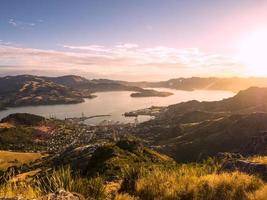 Lyttelton harbour port hills view christchurch banks péninsule nouvelle-zélande photo