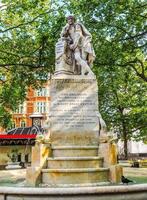 hdr shakespeare statue à londres photo