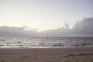 paysage marin le soir aux pays-bas photo