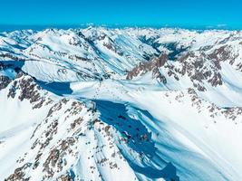 station de ski alpin st. anton am arlberg en hiver photo
