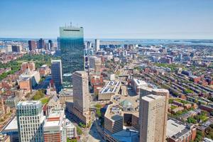 vue panoramique de boston depuis une terrasse d'observation de la tour photo