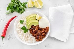 bol de chili con carne photo