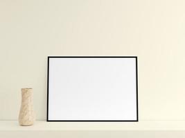 affiche noire horizontale minimaliste personnalisable ou maquette de cadre photo sur la table du podium avec vase. rendu 3d.