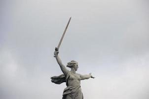 03.09.2021 Volgograd. mamayev kurgan est un monument d'ensemble dédié à la victoire de la bataille de stalingrad, l'un des principaux monuments aux morts de la russie. photo