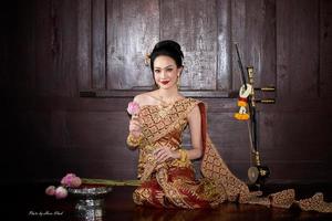 costume thaïlandais robe belles femmes, costume style thaïlandais en thaïlande photo