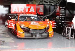 buriram thaïlande 7 octobre courses d'équipe pendant les autobacs super gt round7 burirum united super gt race at chang international circuit, super gt race 2017, at buriram, thailand. photo