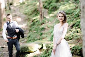 séance photo d'un couple amoureux. cérémonie de mariage dans le style bokho