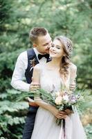 séance photo d'un couple amoureux. cérémonie de mariage dans le style bokho