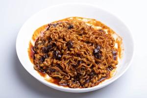 jajangmyeon nouilles instantanées coréennes nouilles noires photo