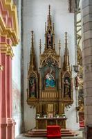 krumlov, république tchèque, 2017. vue intérieure de st. église Saint-Guy photo