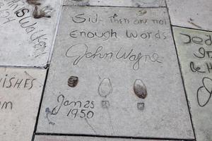 Hollywood, Californie, 2011. john wayne empreintes et signature photo
