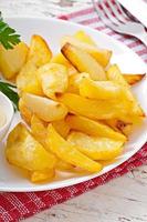 quartiers de pommes de terre frites photo