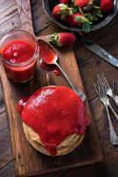 crêpes à la mousse de fraises maison photo